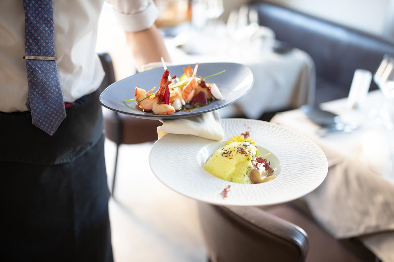 Hotel Restaurant Au Sauvage Fribourg Ngoại thất bức ảnh