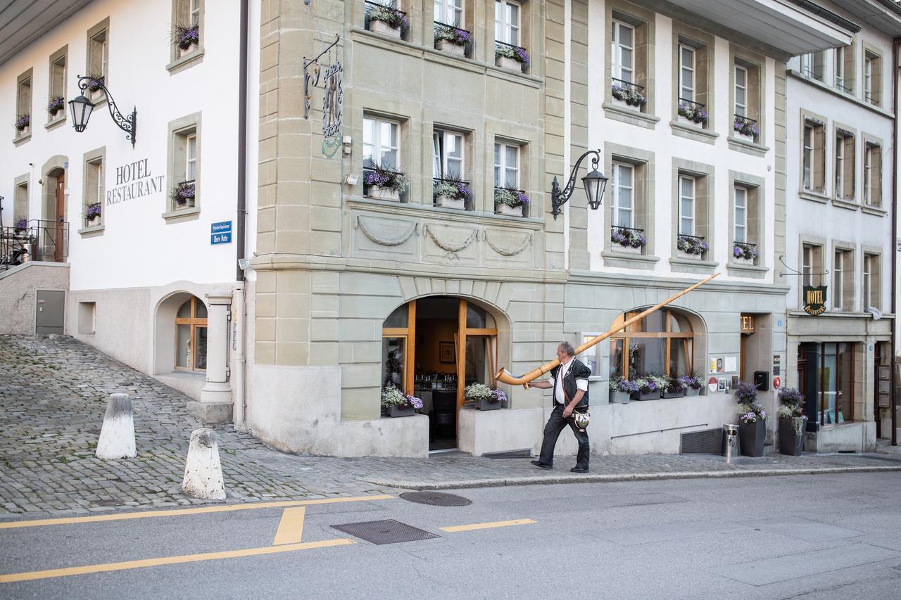 Hotel Restaurant Au Sauvage Fribourg Ngoại thất bức ảnh